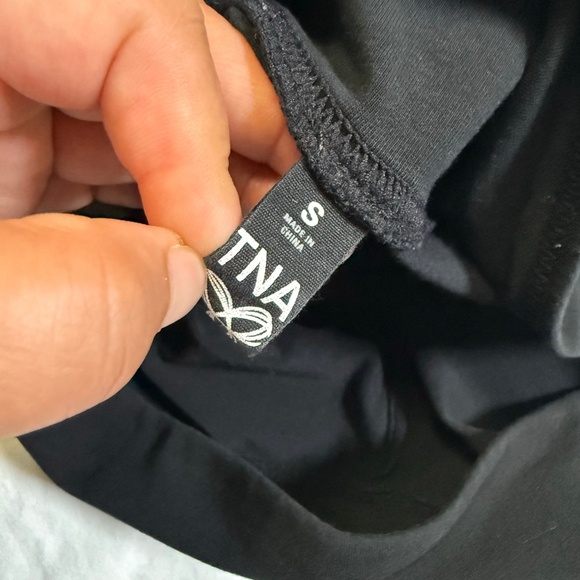 ARITZIA TNA Leggings Women Size Small Black Mid-rise Full Length - Picture 9 of 10